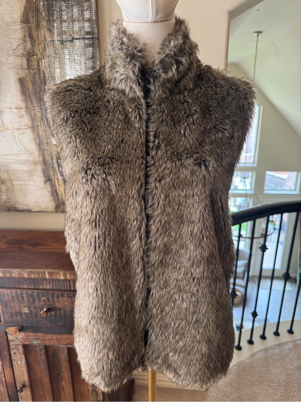 Arianna by Howard’s Faux Fur Vest - Picture 3 of 12